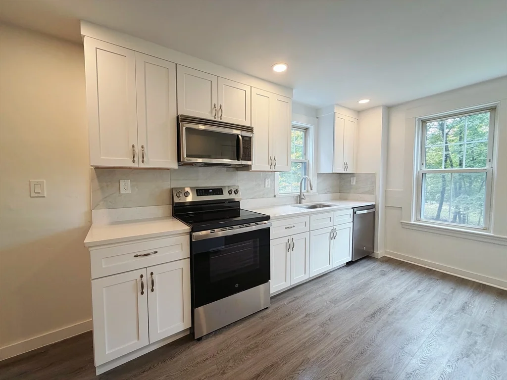 57 Harvard St Ext, Natick