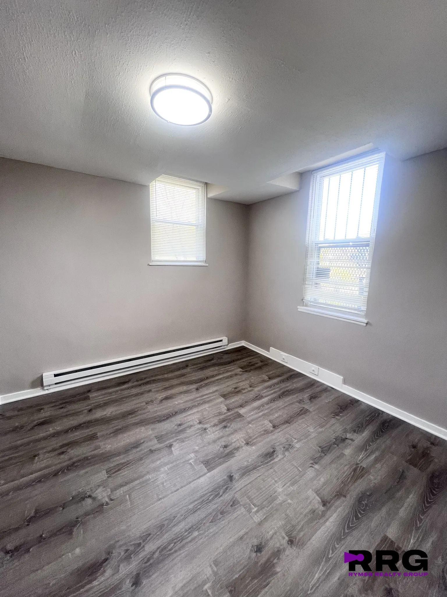 3 Sunderland St, Roxbury