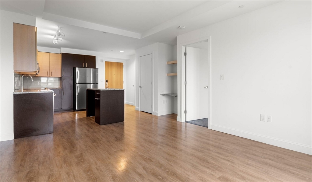 99 Kneeland St, Chinatown