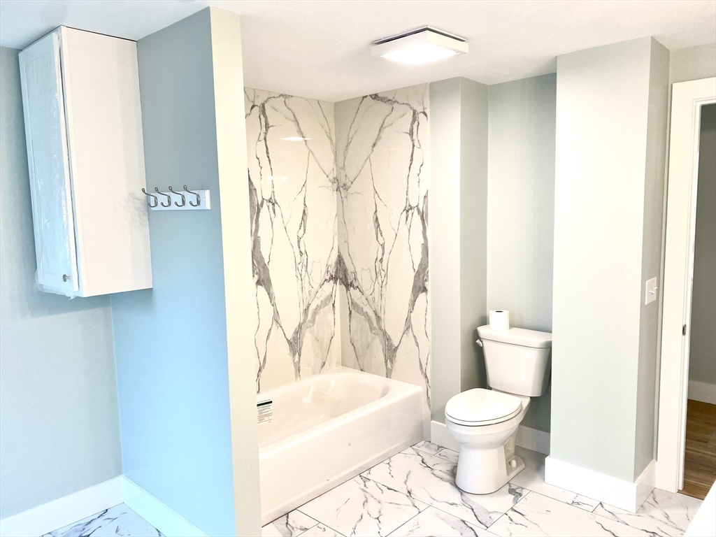 20 Reeves St, Quinsigamond Valley