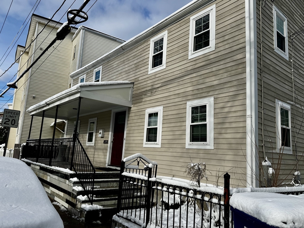 319 Washington St, Cambridge
