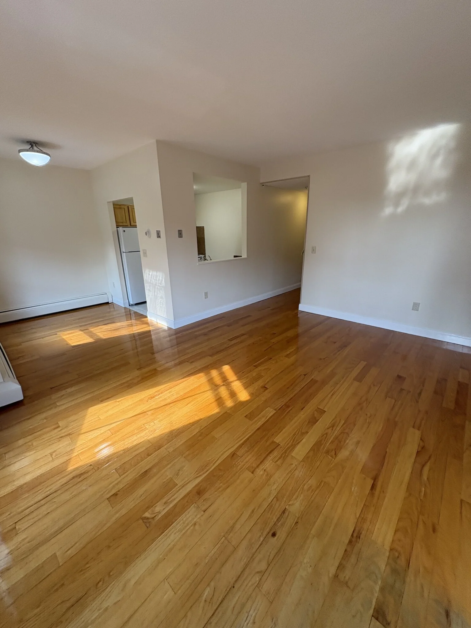 586 Massachusetts Ave, South End