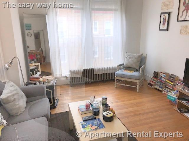 172 Maple St, Malden Center