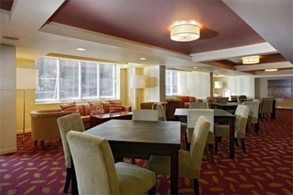 44 Washington St, Brookline