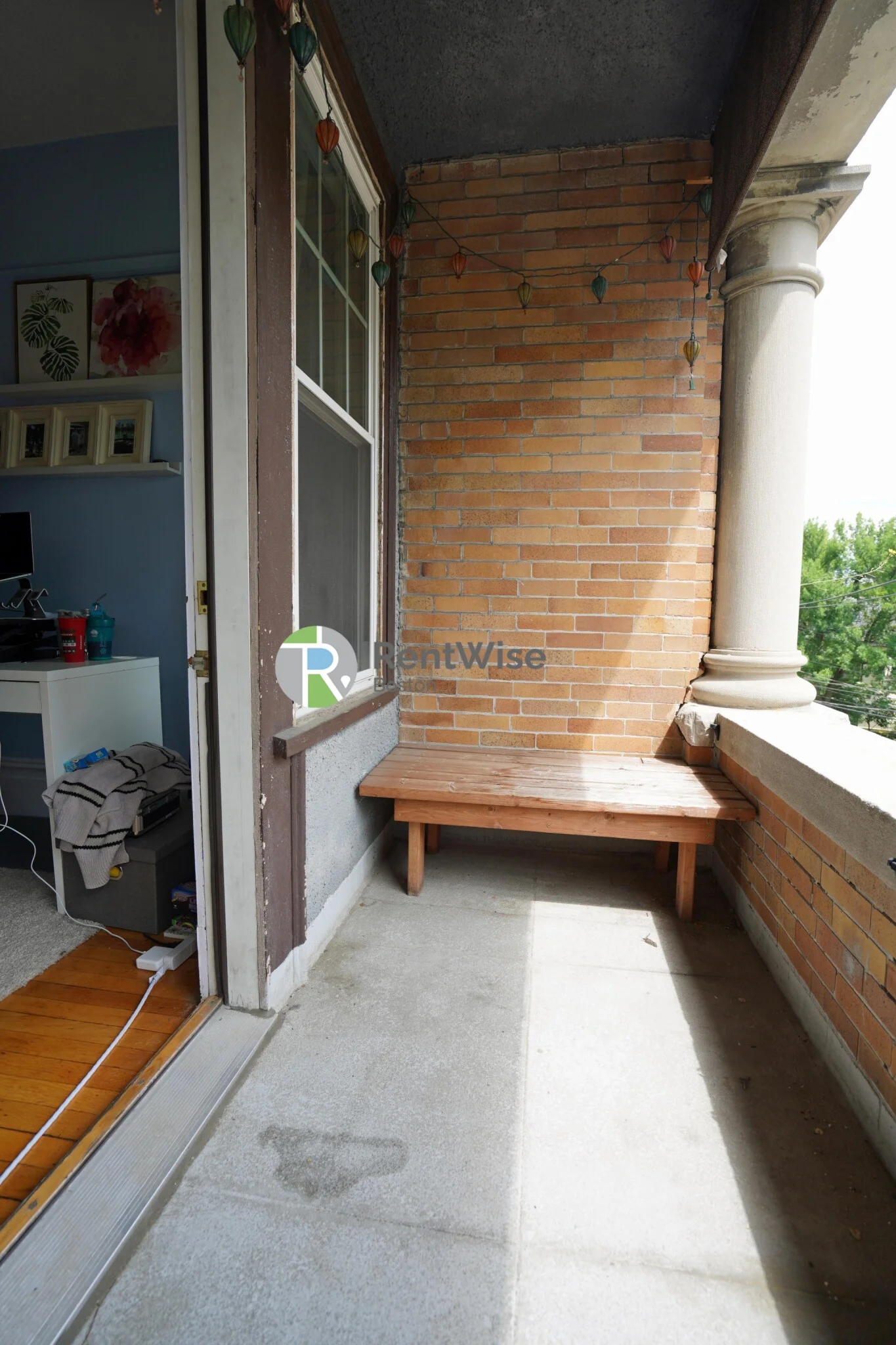 94 Naples Rd, North Brookline