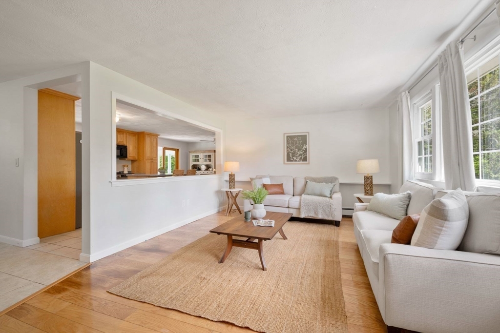 112 Argilla Rd, Andover