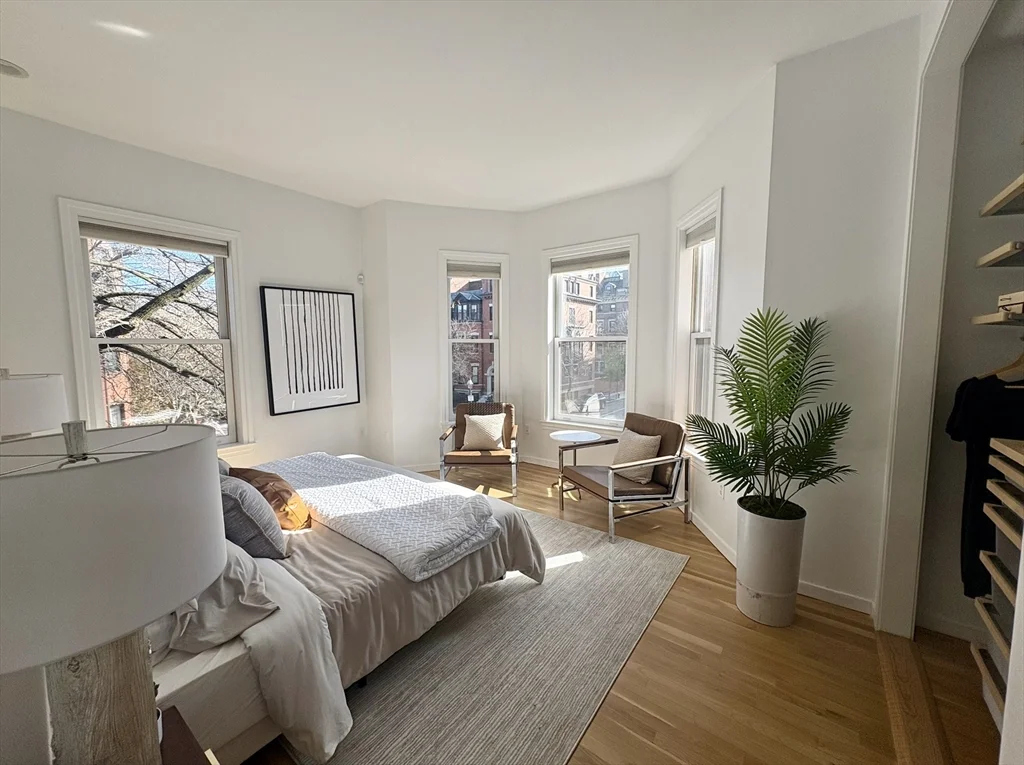 363 Marlborough St, Back Bay