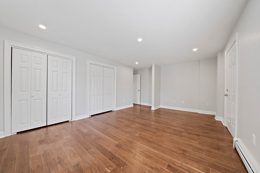 238 Neponset St, Canton