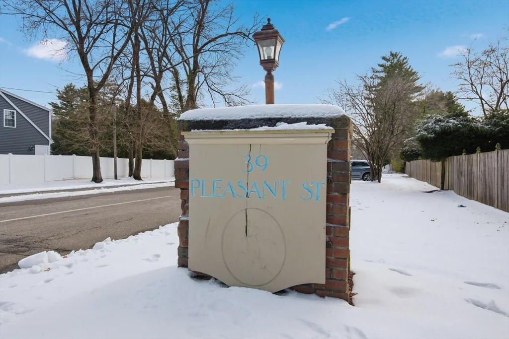 39 Pleasant St, Northborough