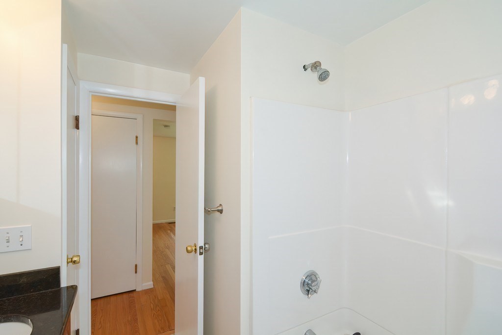 33 Robin Rd, Westborough