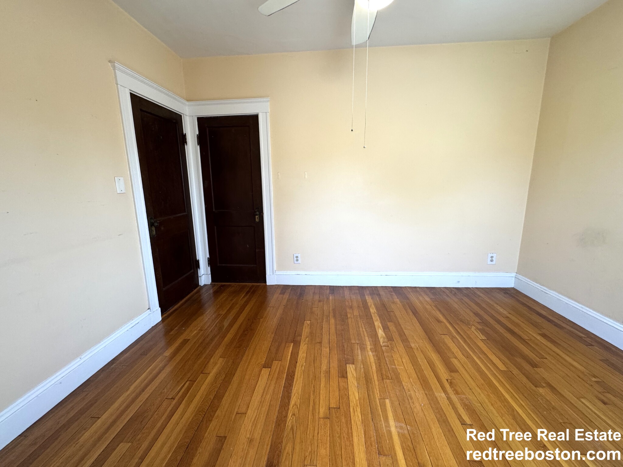 18 Saint Peter St, Jamaica Plain