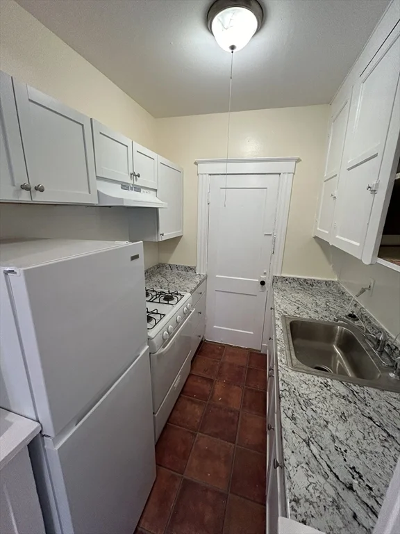 31 Dennison Ave, Framingham