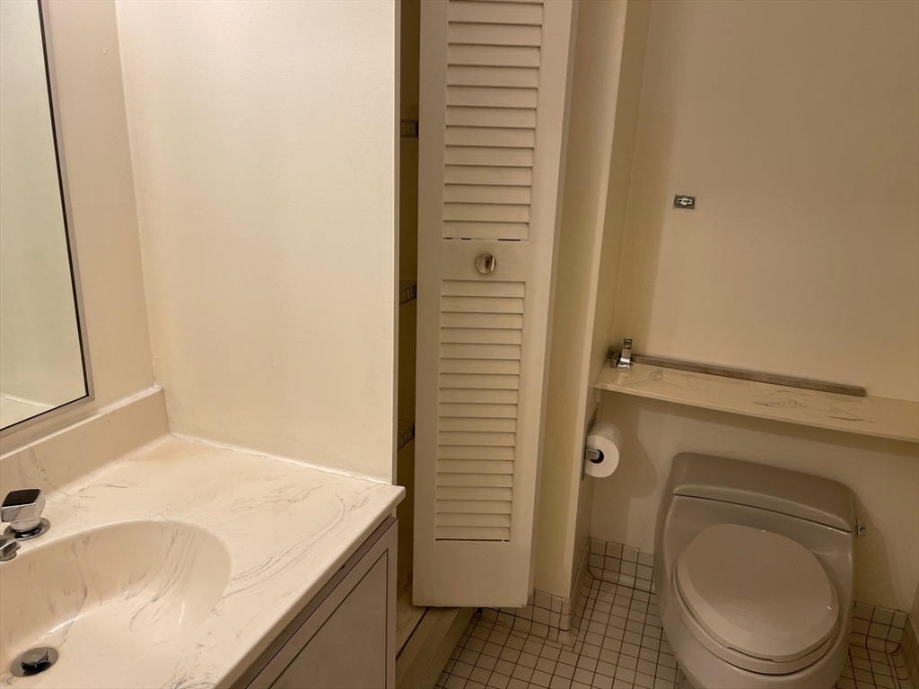 1265 Beacon St, Coolidge Corner