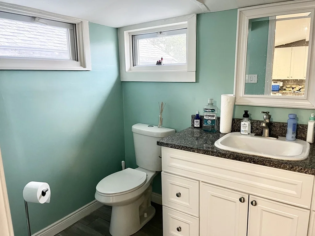 13R West Ave, Kingston