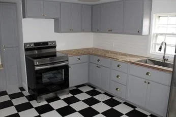 25-27 Ferris Ave, East Providence