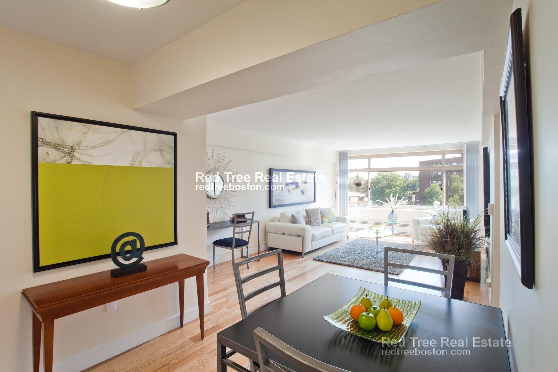 1440 Beacon St, Corey Hill