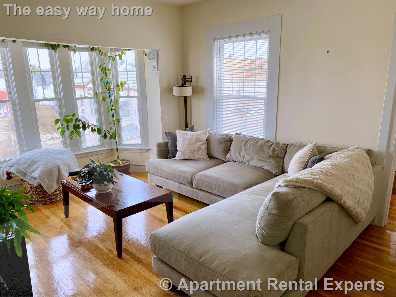 14 Rockland Pl, Malden Center