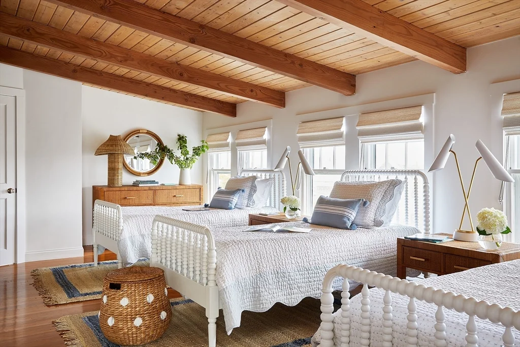 3 North Beach St, Brant Point