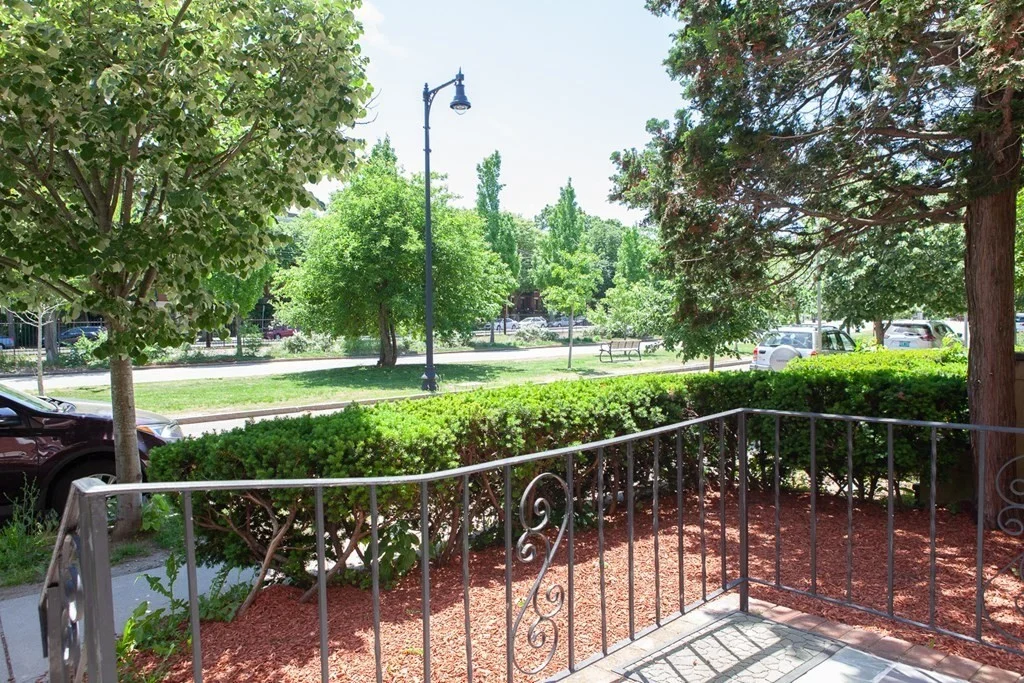 1743 Commonwealth Ave, Brighton