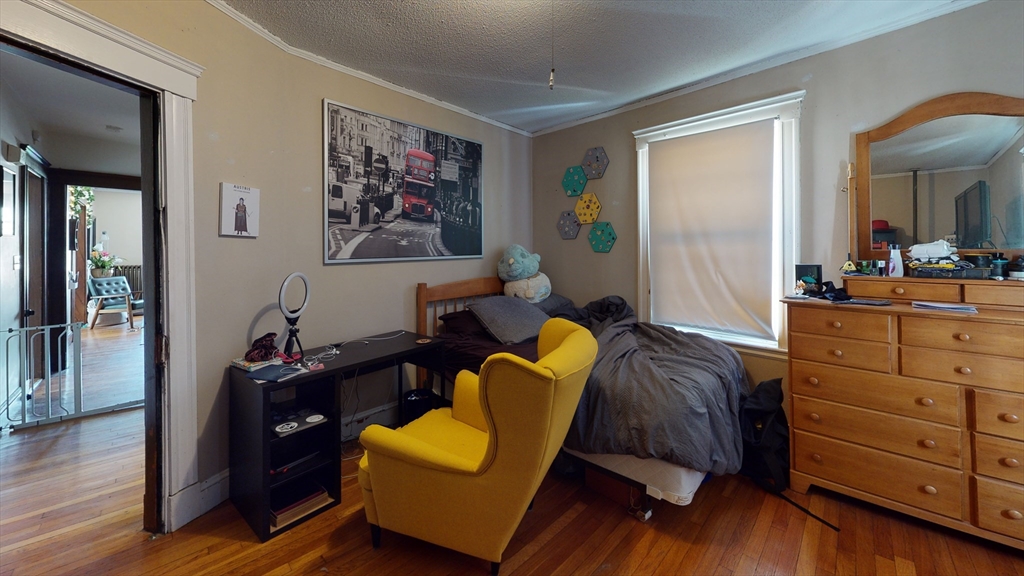 61 Putnam Rd, Somerville