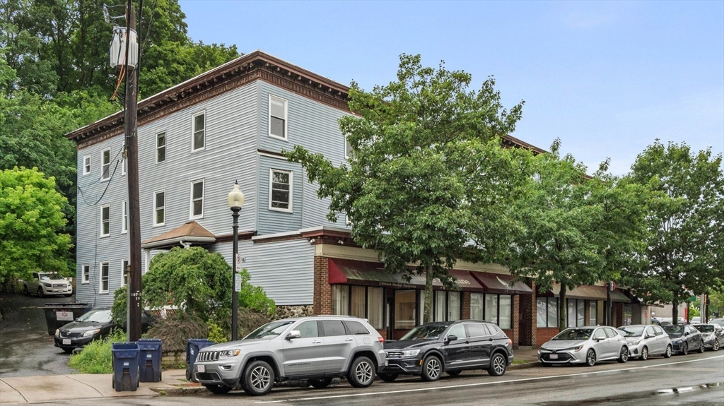 570 Washington St, Brighton