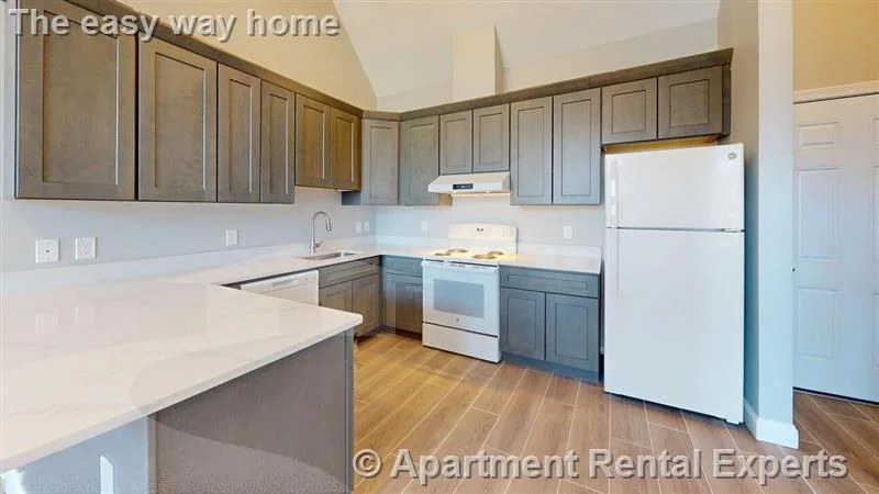 49 Hill Rd, Belmont