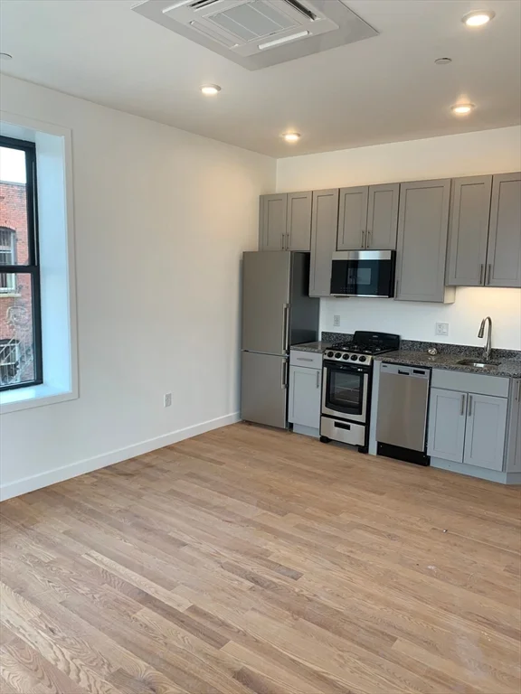 64 Market St, Lynn