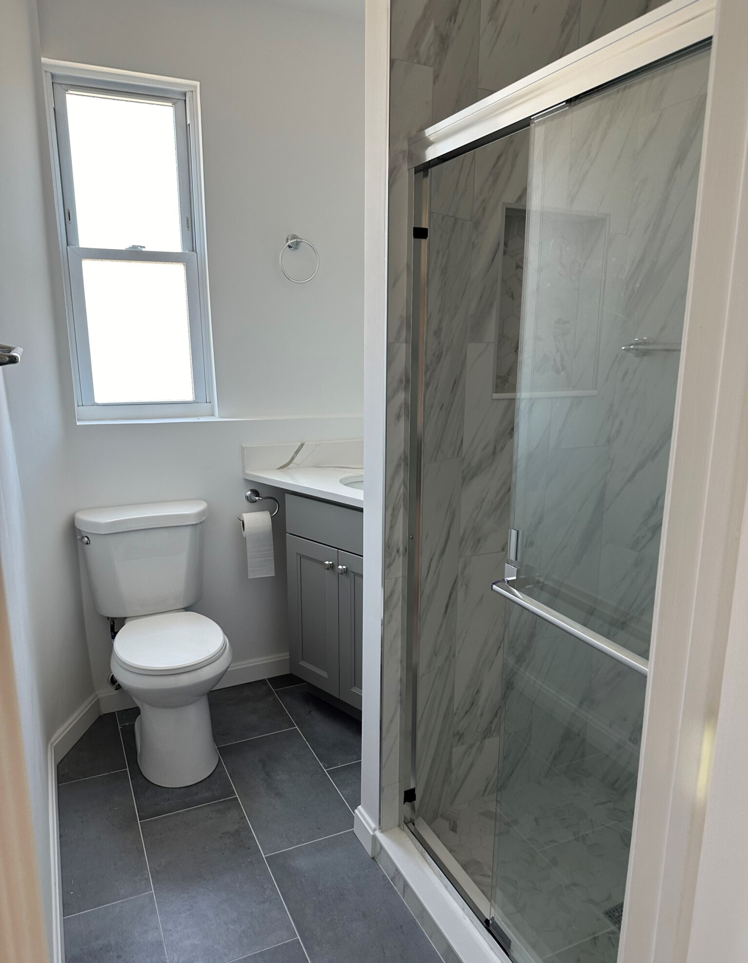 3 bed, 1 bath apartment for rent at 8-10 Boston St Unit 3, South Boston — photo 4 of 5