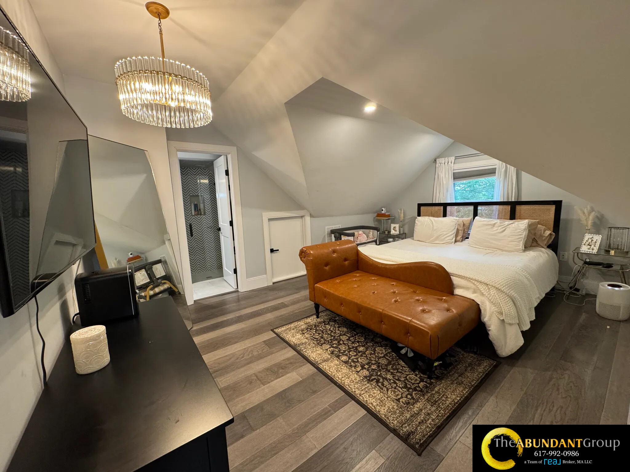 66 Calvary St, South Side