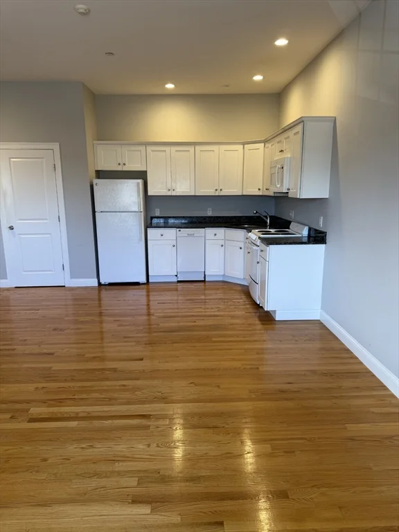 60 Pearl St, Five Corners