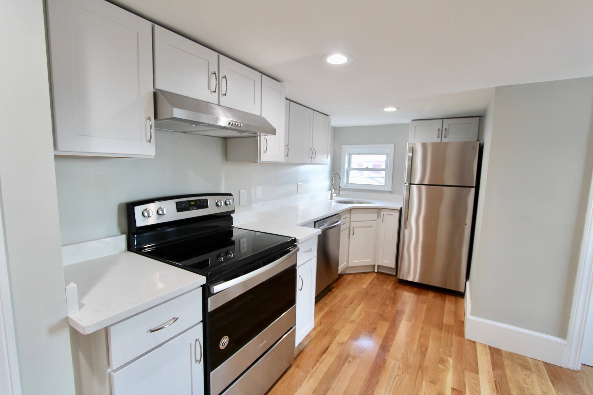 55 Forest Ave, Everett