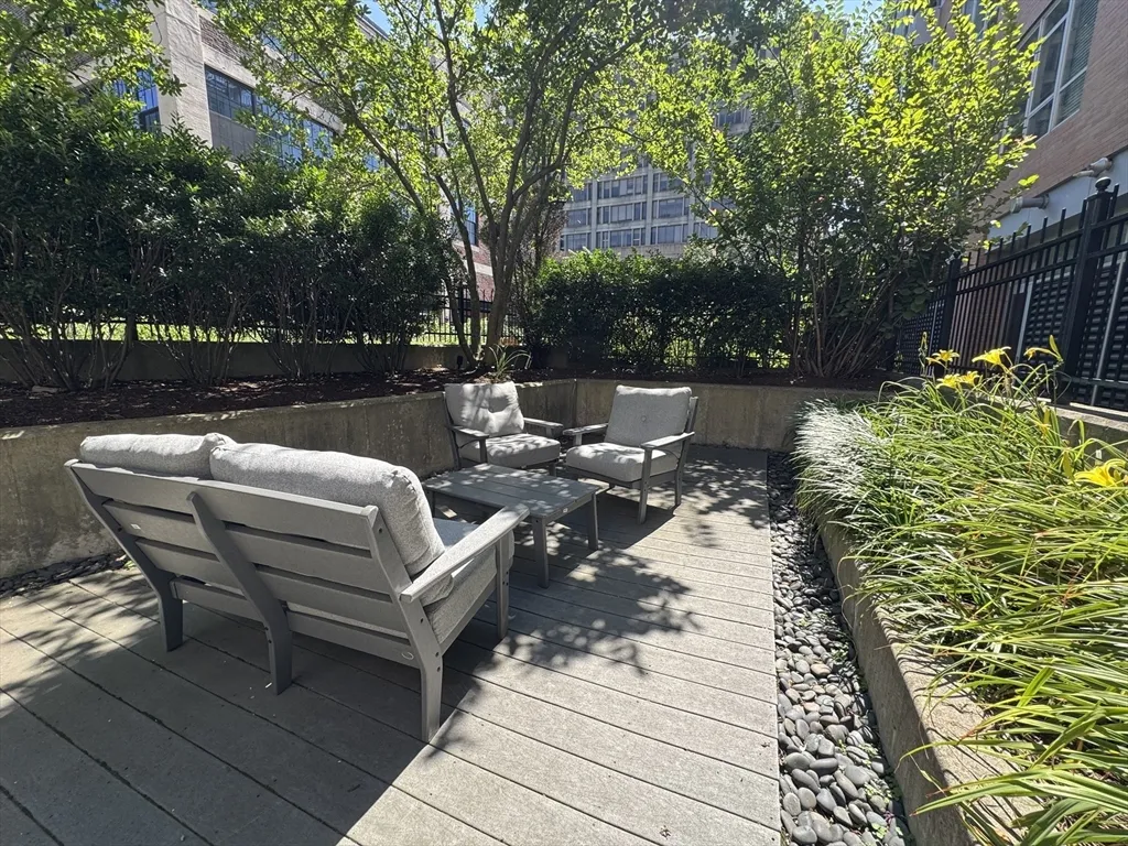 700 Harrison Ave, South End