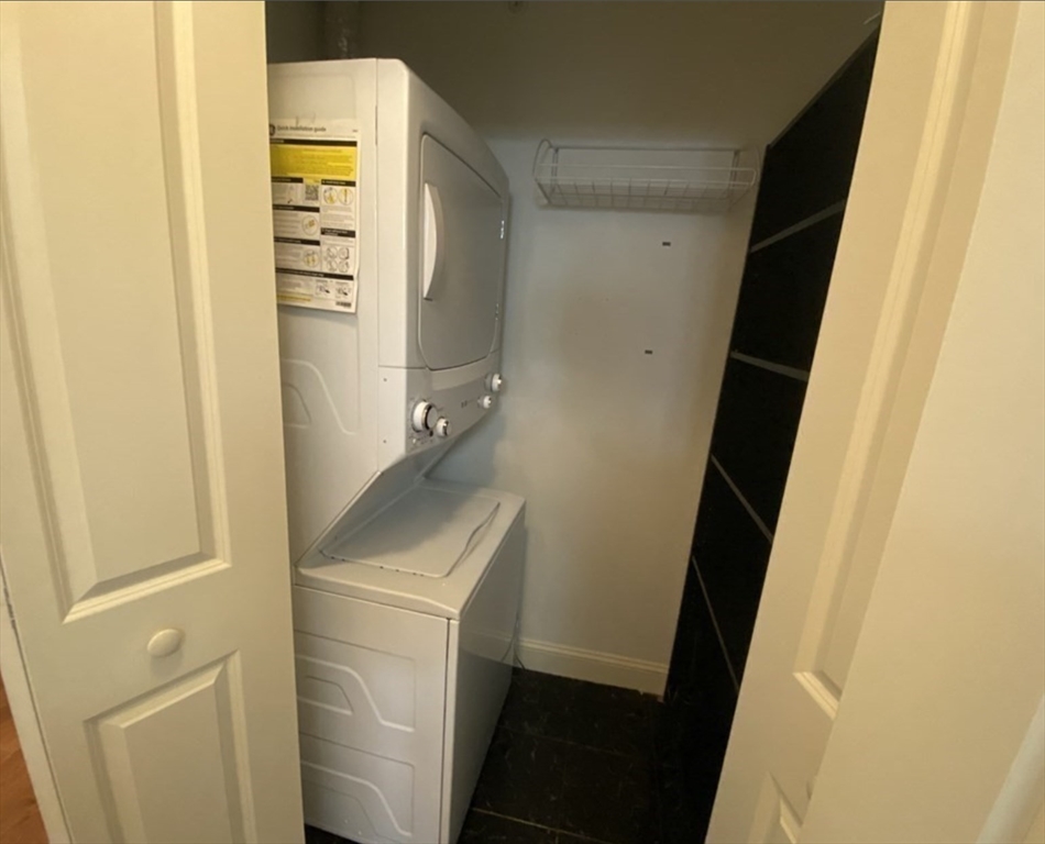 391 Pleasant St, Melrose