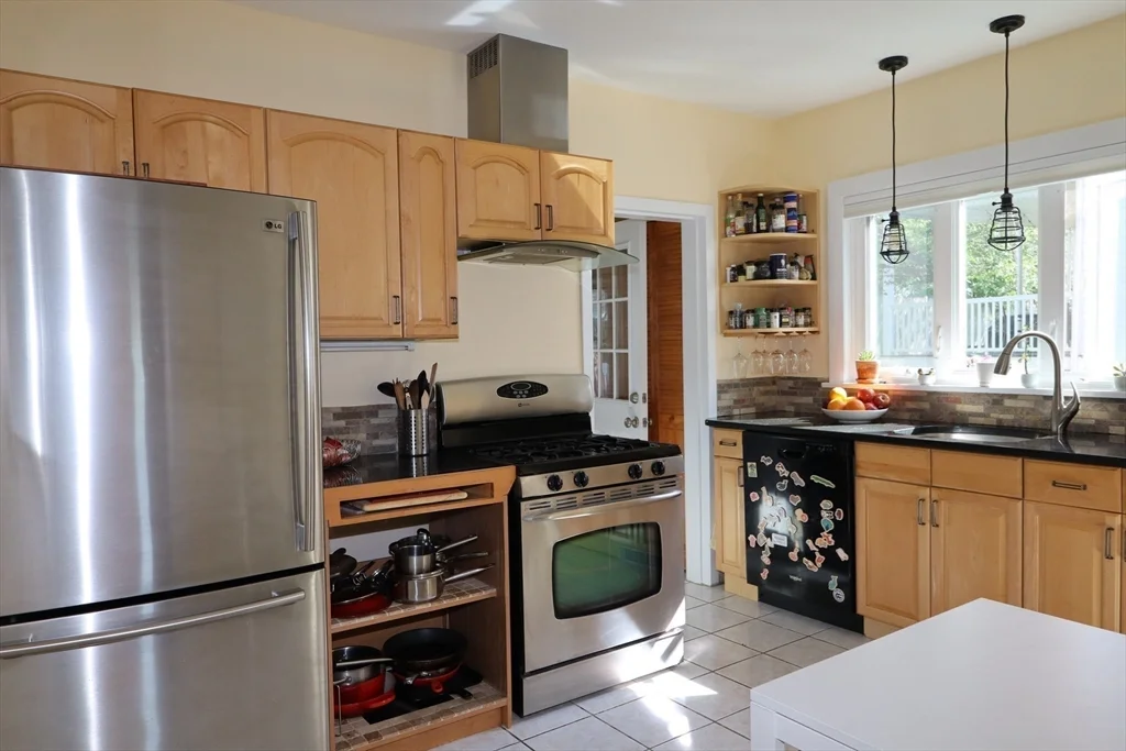 18 Moulton Rd, Arlington Heights
