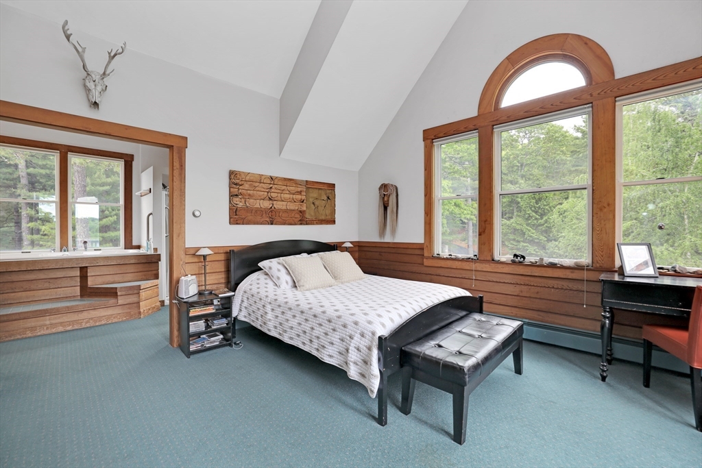 17 Bourne Point Rd, Wareham