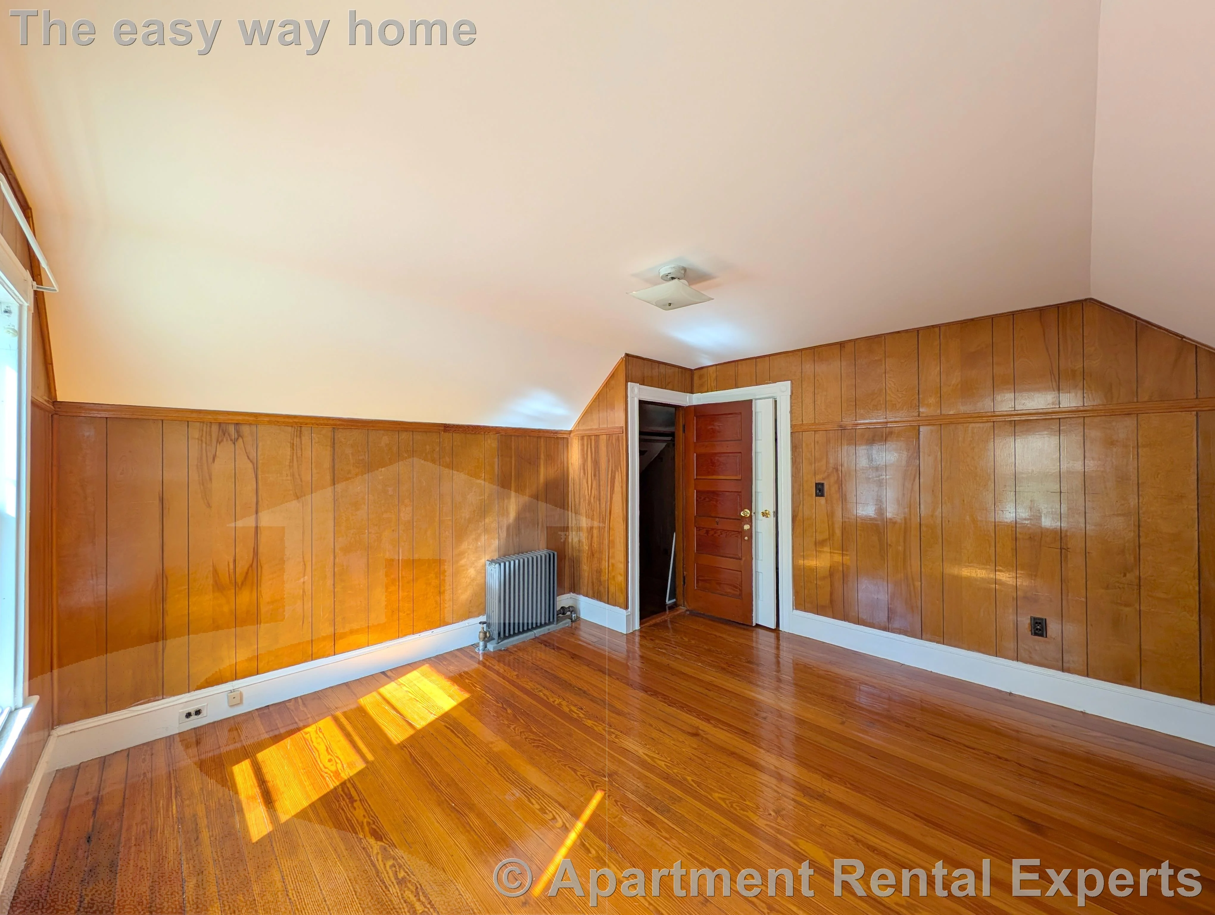 58 Monument St, Tufts