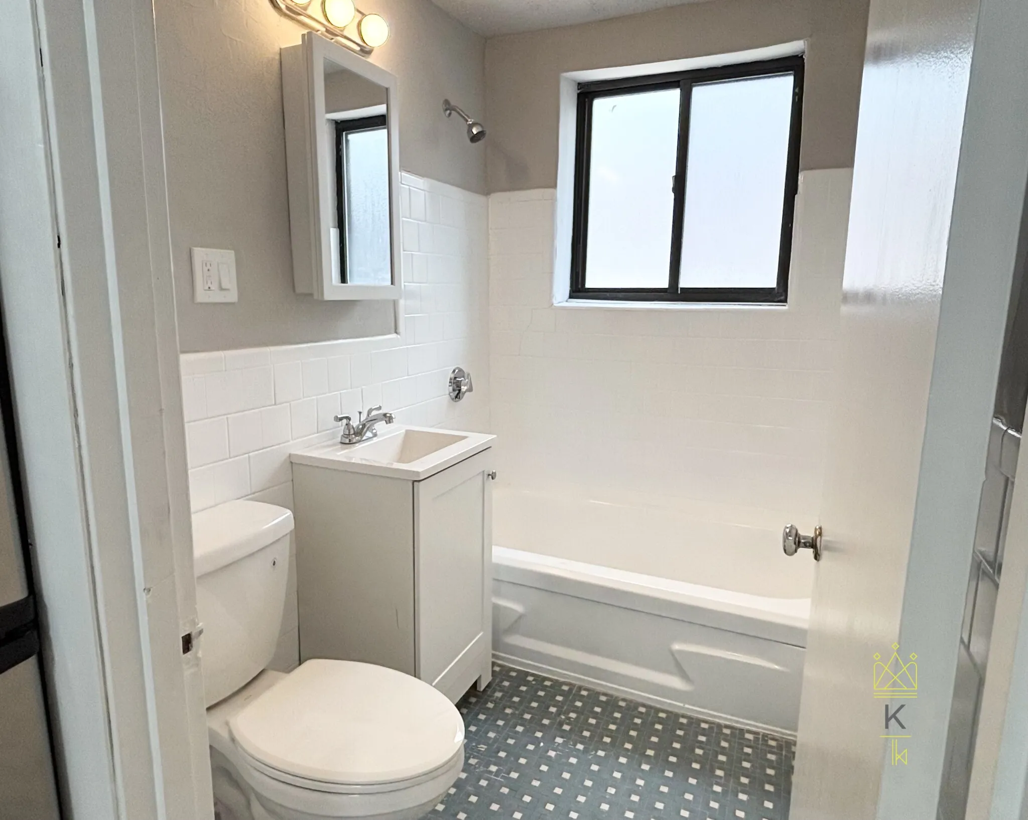 50 Harvard Ave, Harvard Avenue