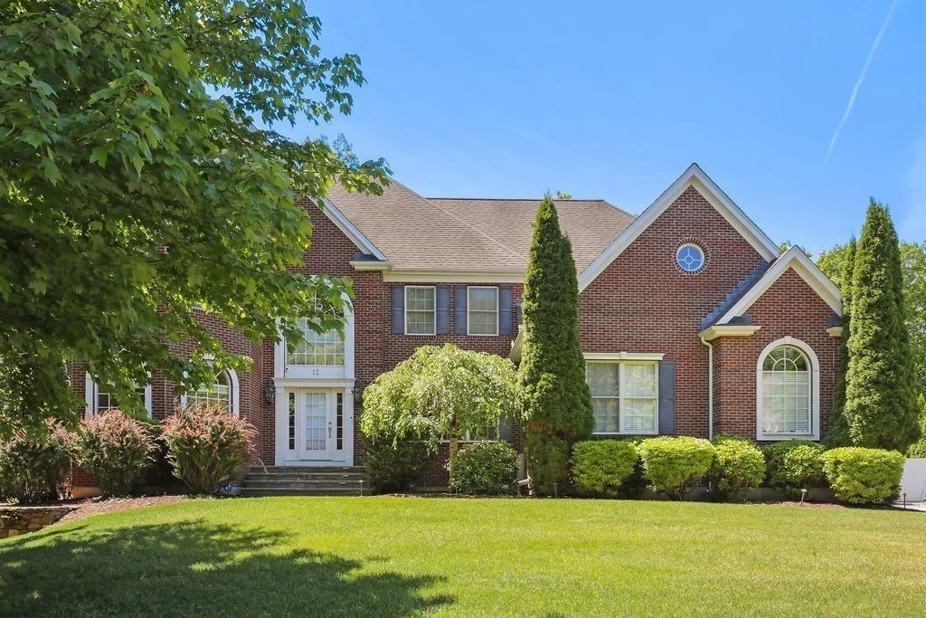12 Ronald C Meyer Dr, North Attleboro
