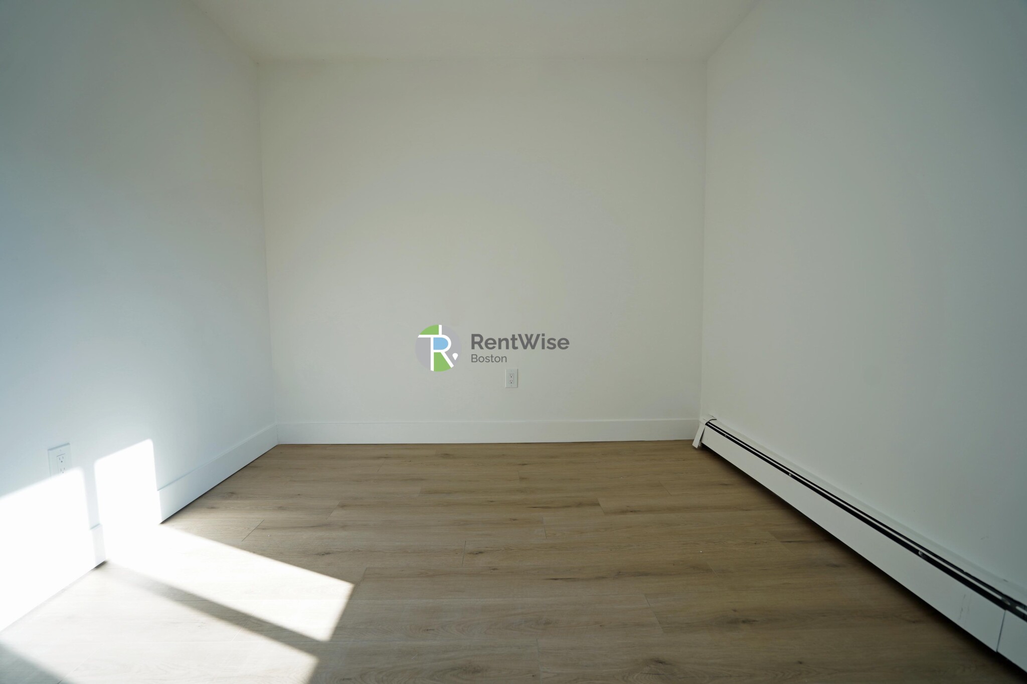 3 bed, 1 bath apartment for rent at 745 East 6th St Unit 1, South Boston — photo 12 of 19