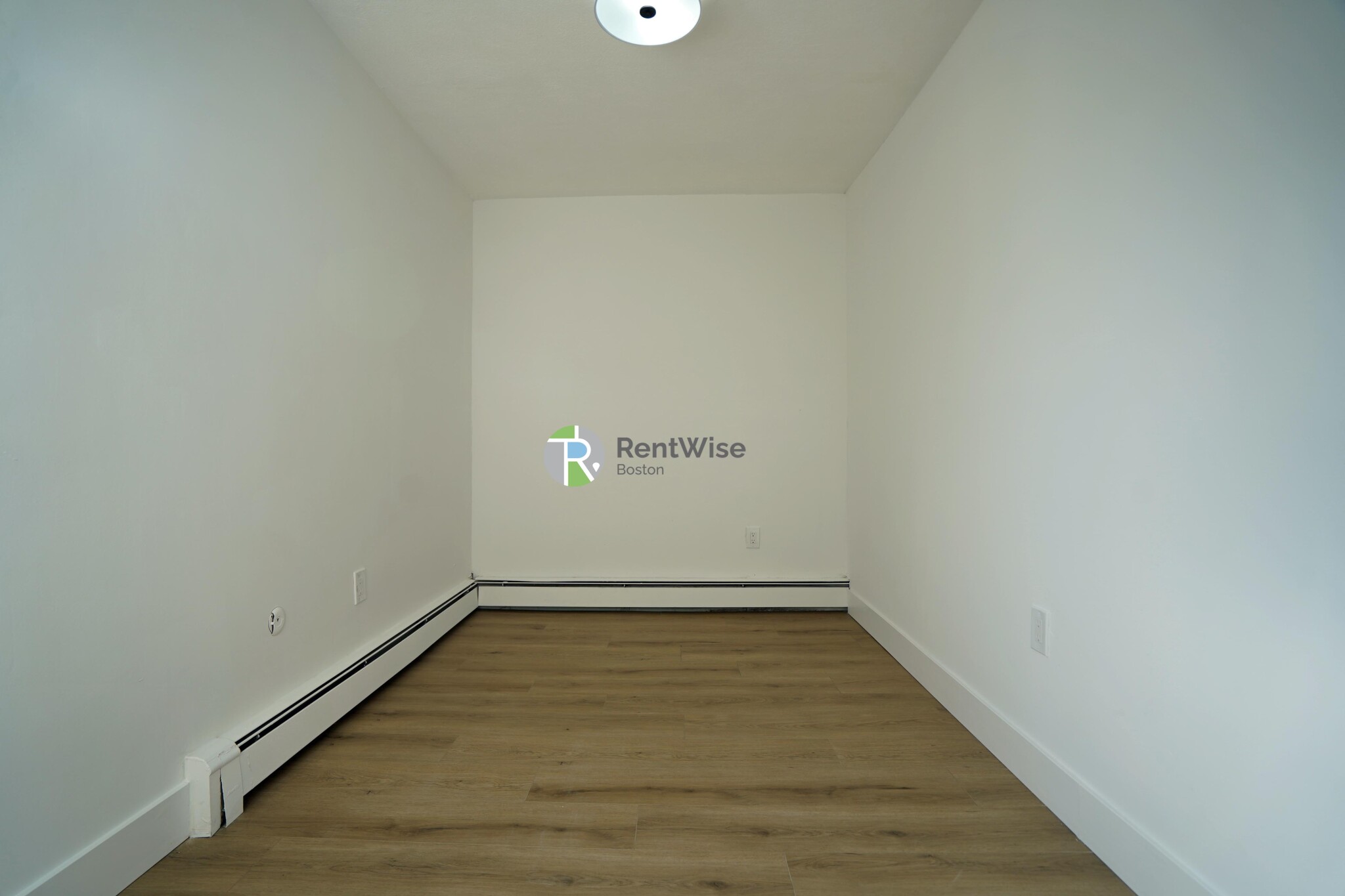 3 bed, 1 bath apartment for rent at 745 East 6th St Unit 1, South Boston — photo 14 of 19
