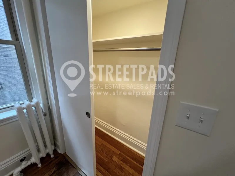 31 Park Dr, Fenway