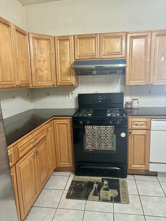 35 Stoneland Rd, Worcester