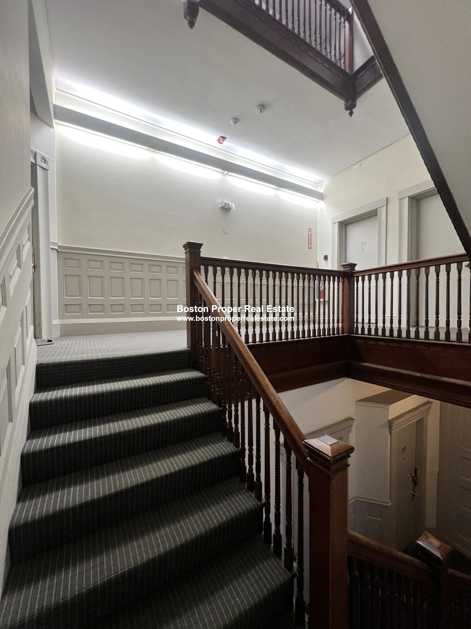 27 Bay State Rd, Fenway