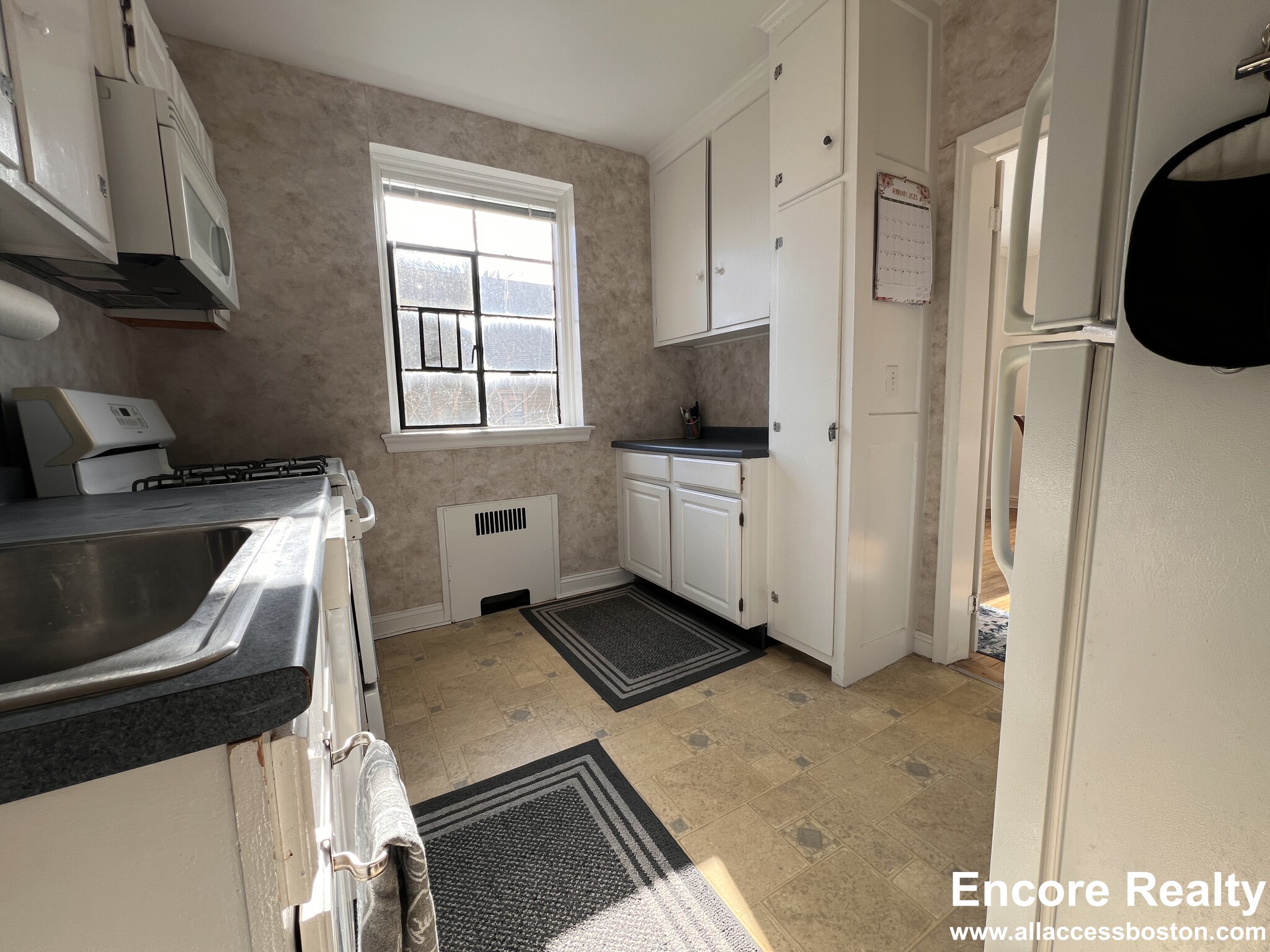 93 Longwood Ave, Coolidge Corner