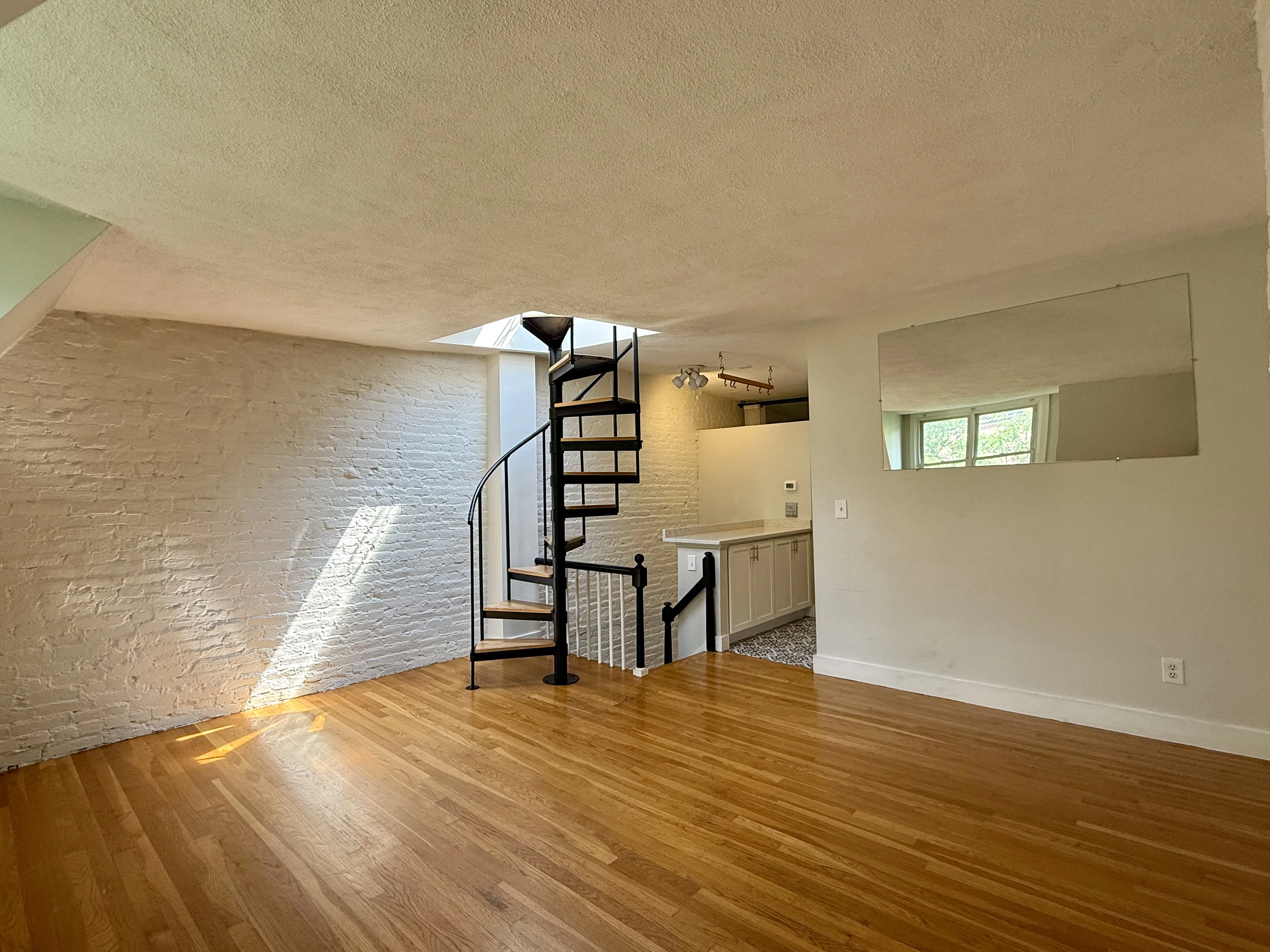 57 Appleton St, South End