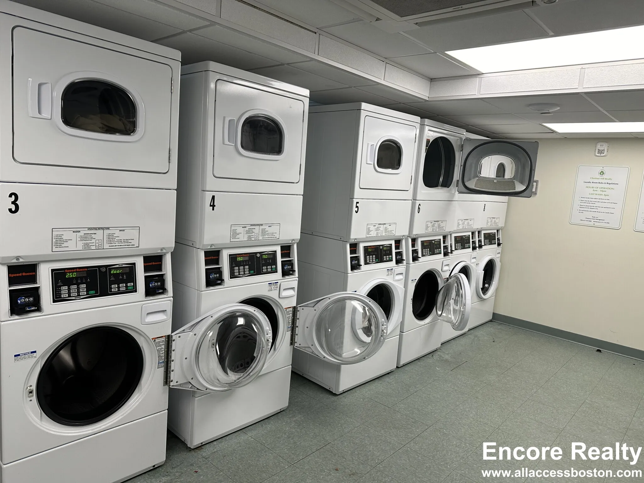 24 Chauncy St, Neighborhood Nine