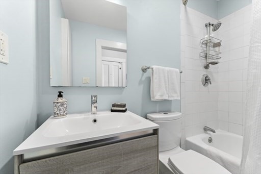 608 Massachusetts Ave, South End