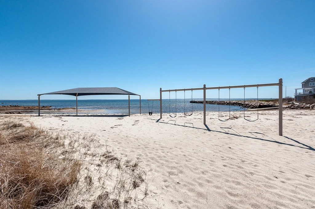 26 Mattakiset Rd, Antassawamock