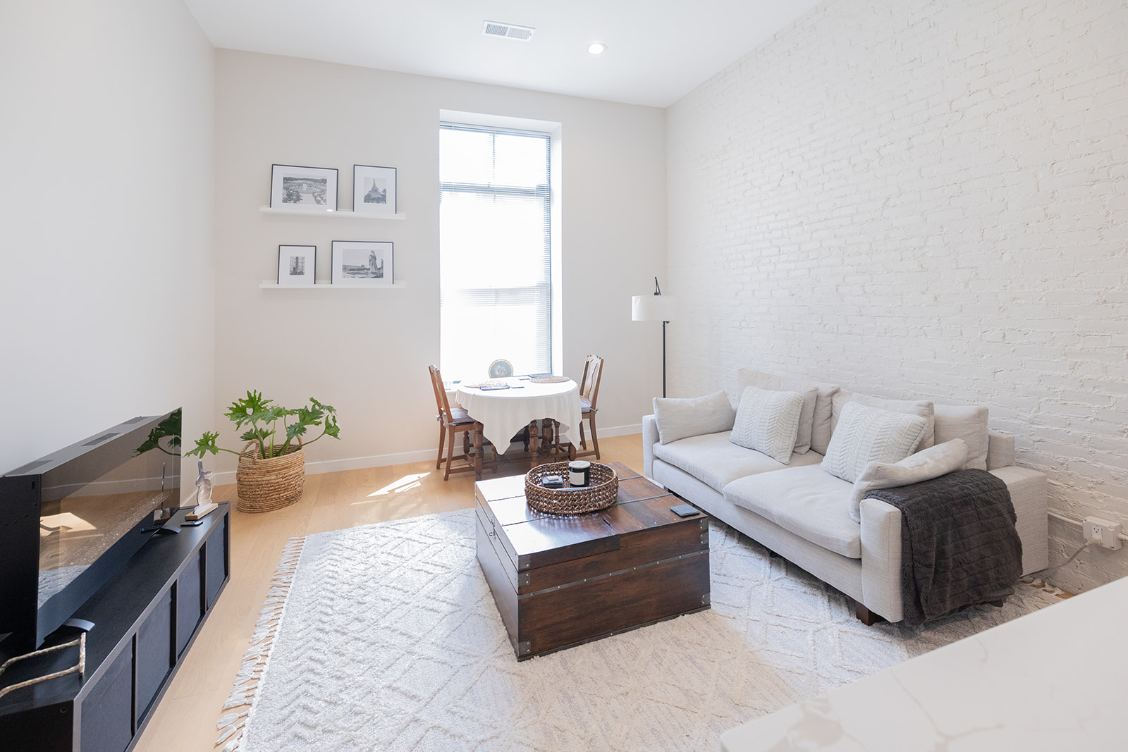 2 bed, 1 bath apartment for rent at 1661 Washington St Unit 305A, South End — photo 14 of 47