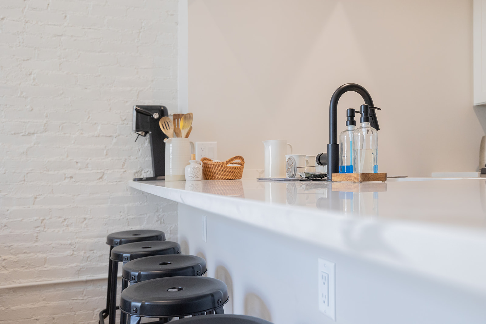 2 bed, 1 bath apartment for rent at 1661 Washington St Unit 305A, South End — photo 44 of 47